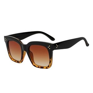 Black & Brown Tortoiseshell - Oversize Sunglasses